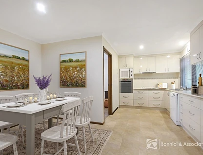 11 Sunnyside Crescent, Walla Walla, Riverina, 4 Bedrooms, 1 Bathrooms, House