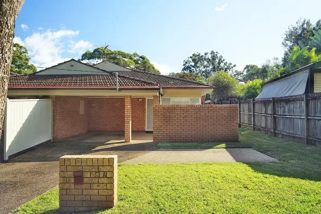 Spacious 3 Bedroom Duplex in Prime Naremburn Location