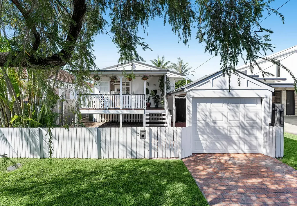 Cannon Hill 3Zimmer The White Picket Fence Dream