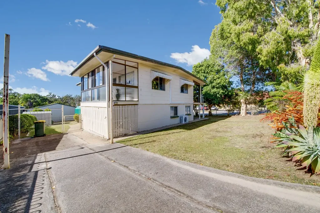 5 Ballantine Street, Clinton, QLD 4680