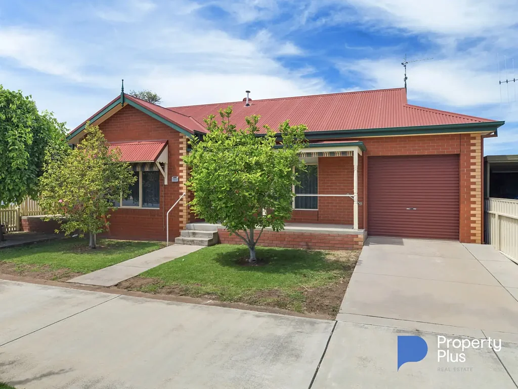 1/33 MacKay Street, Rochester, VIC 3561