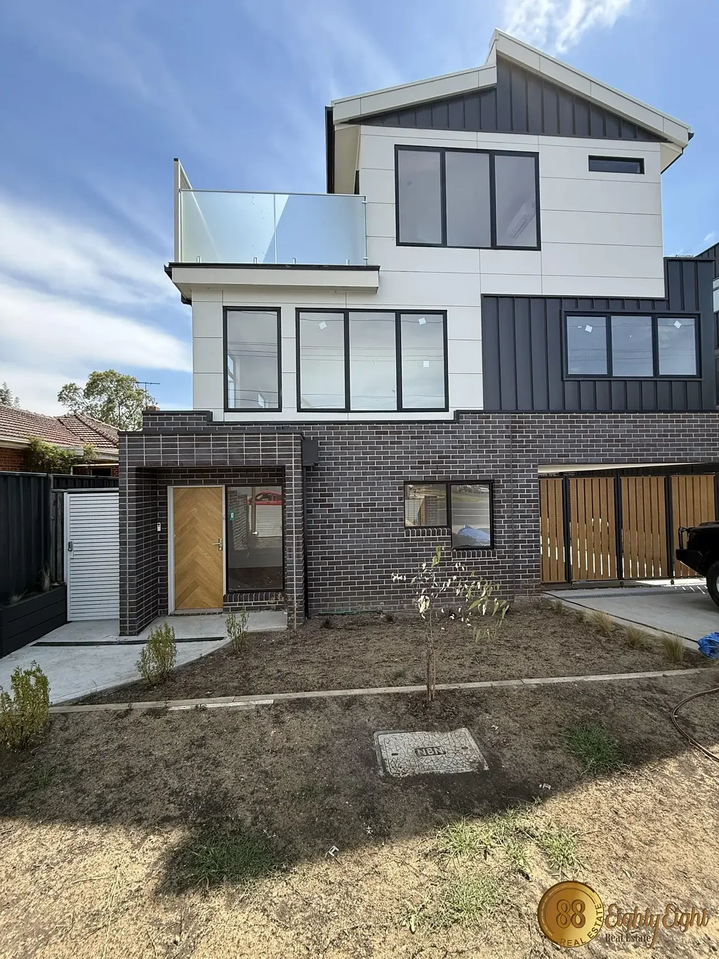 Stunning Townhouses in Prime Maidstone Location!