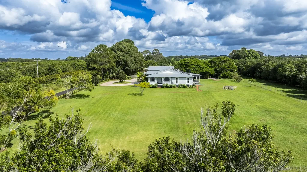 Alstonville 5Kwarto Refined 1920s Queenslander on 1.2 Acres with Versatile Retreat