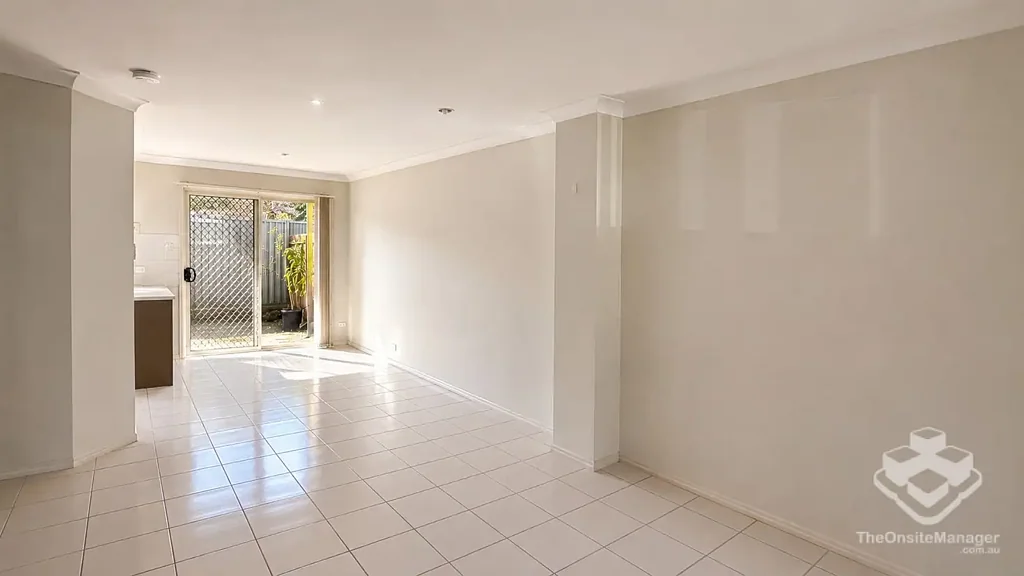 townhouse in quiet complex