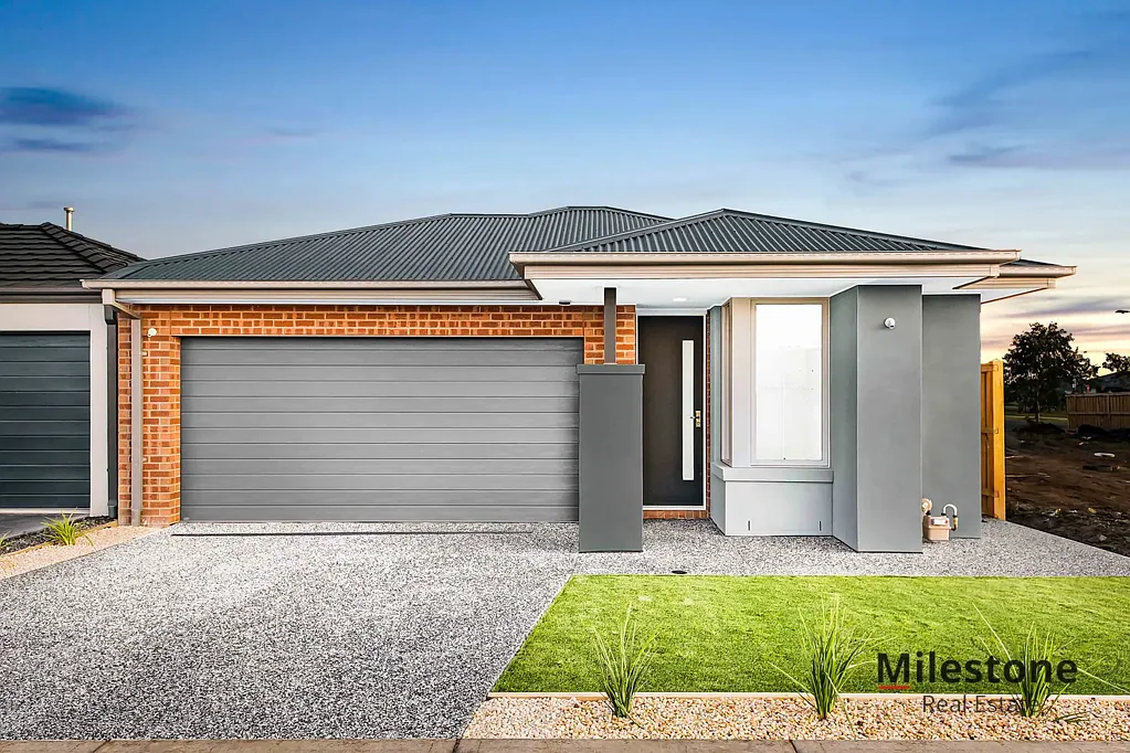 Tarneit 4침실 "Stunning Brand New - North Facing  -Investors Delight"