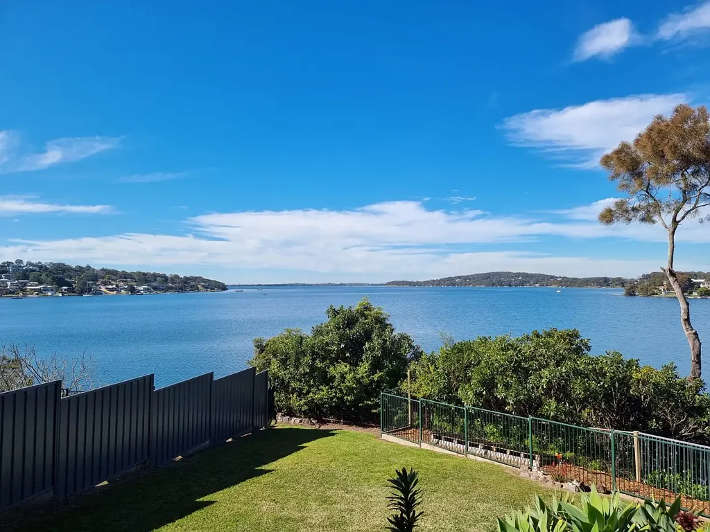 WATERFRONT BLISS
