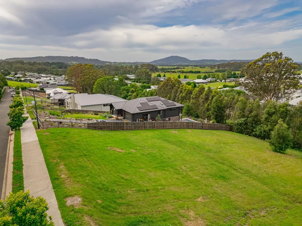 Berry Stunning Treetop Views Awaits Your Dream Build