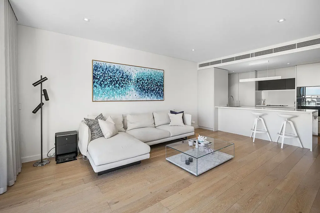 Quality unit in award winning Taskers Living complex