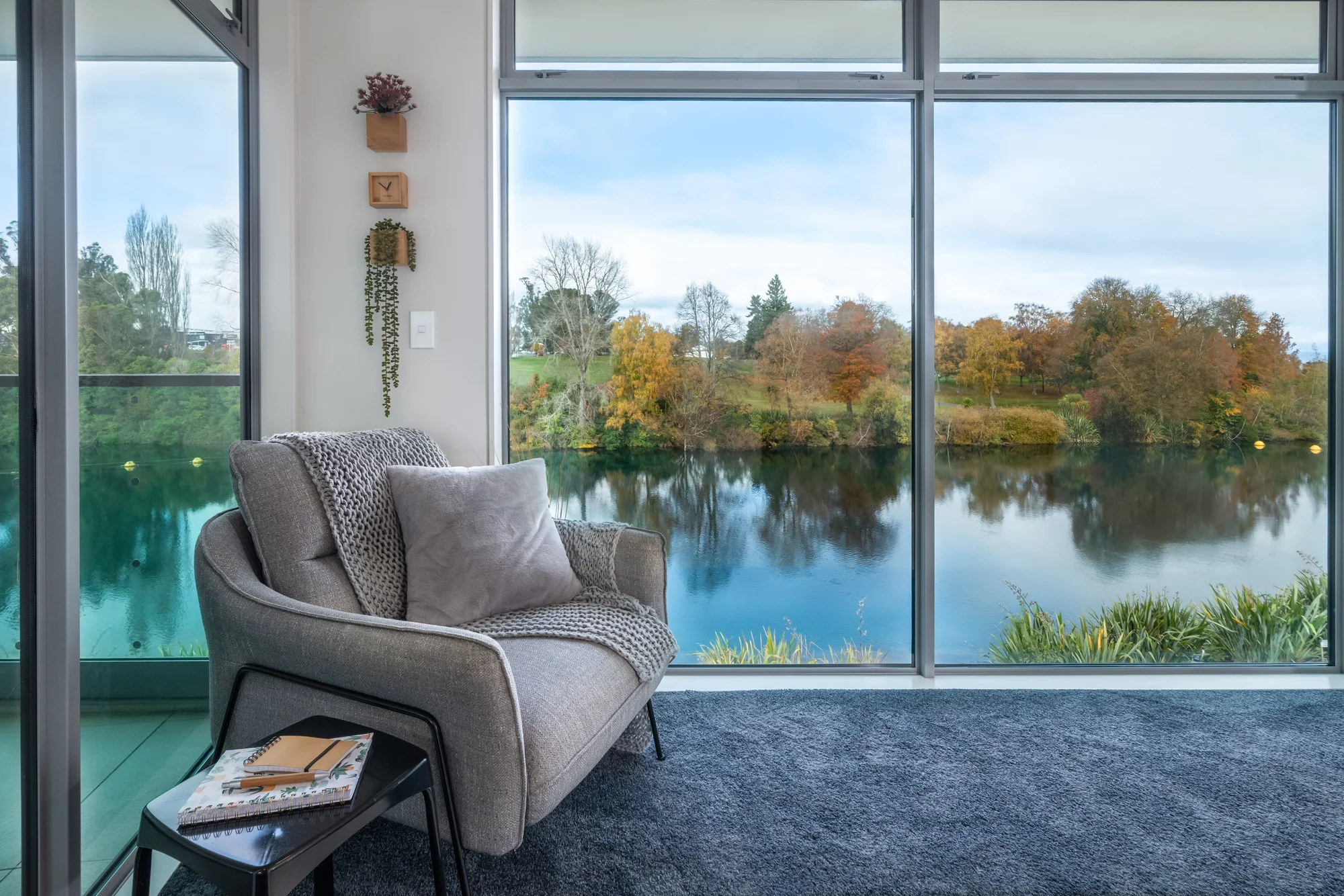 Nukuhau 2房 Waterfront Sophistication in the Heart of Taupo