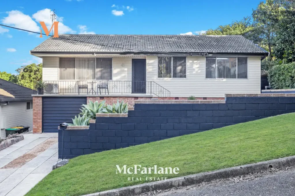 Welcome to 12 Hillhouse Street, Charlestown