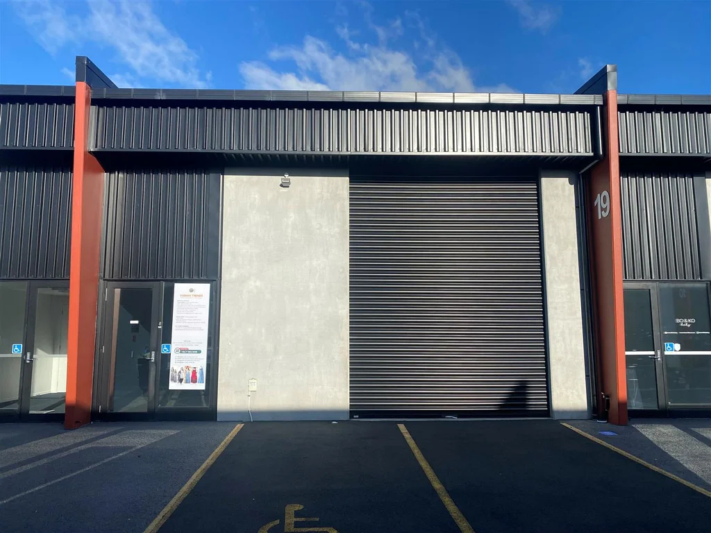 Burbush Small Industrial With Office