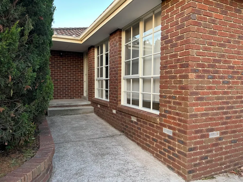 Charming Home in a Fantastic Location!