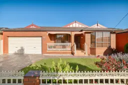 18 Lionheart Court, Epping