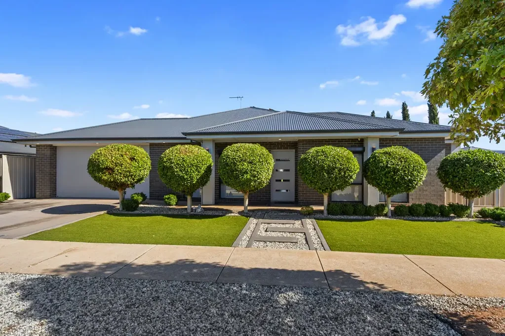 Angle Vale 4房  Sold in 1 week