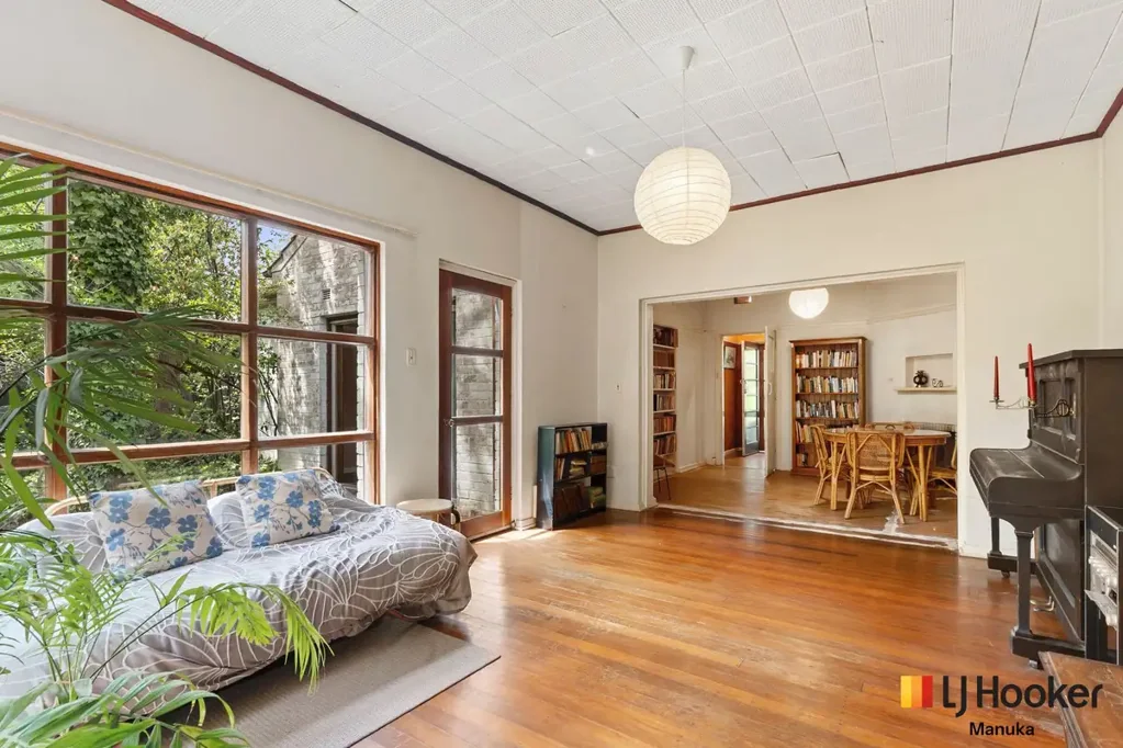 Turner 4ਬੈੱਡਰੂਮ Entry into Turner