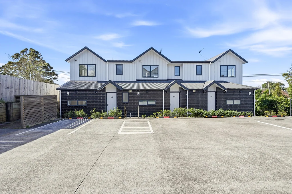 Waterview 3房  Solid Corner Townhouse with Elevated Views