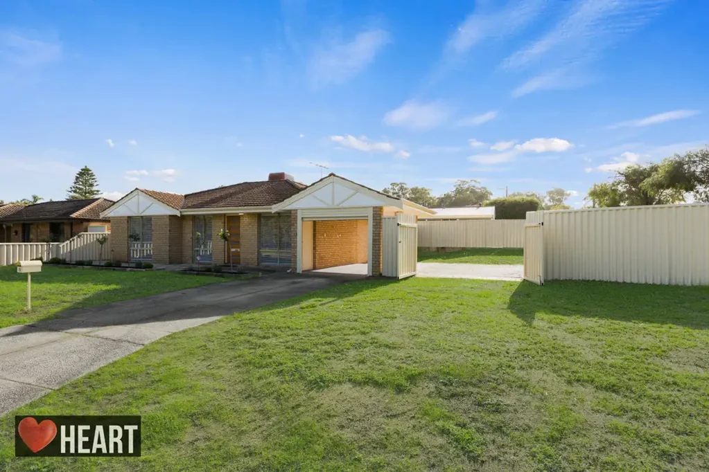 Parmelia 4ห้องนอน Exceptional Family Living with Bonus Granny Flat & Endless Possibilities!
