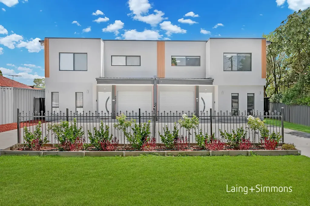 Mount Druitt 22部屋 Luxurious Twenty-Two Bedroom Duplex with High Rental Potential