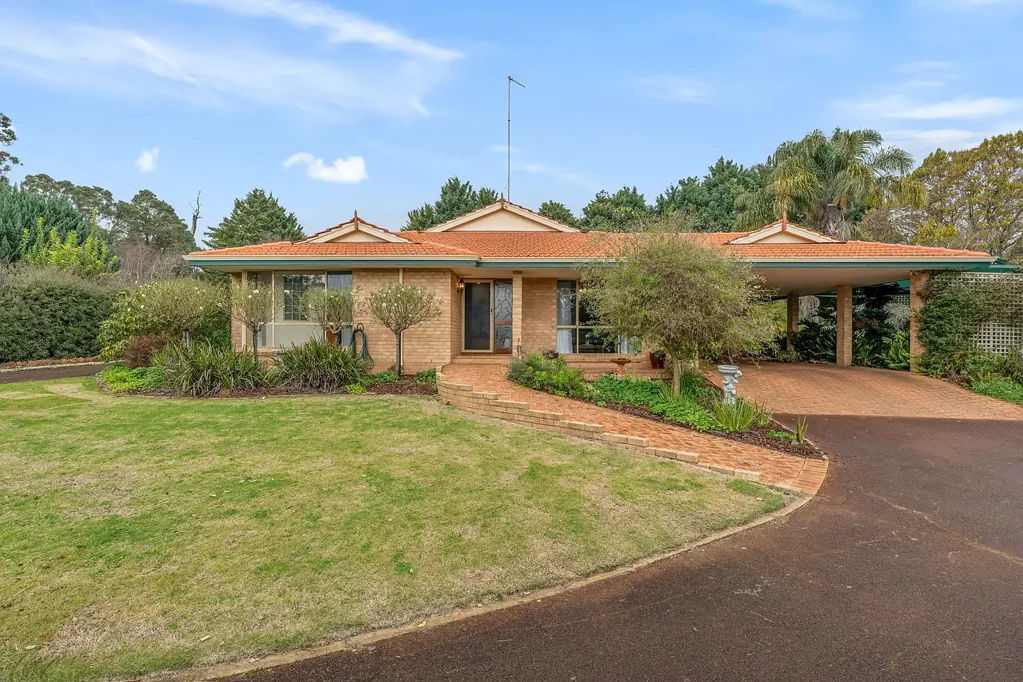 Manjimup 4 Bedroom Spacious Country home