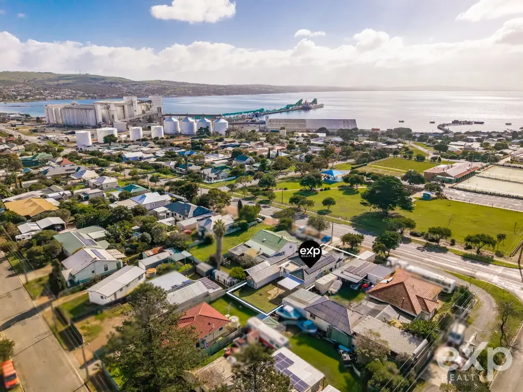 Port Lincoln 3कमरा Charming Character Home in a Prime City-Fringe Location