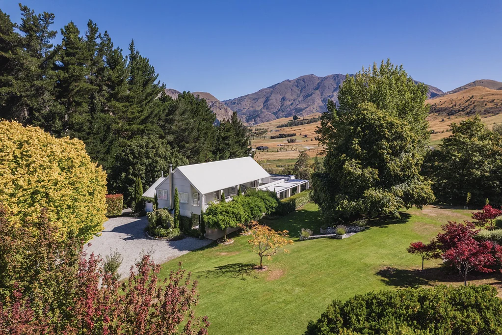 Dalefield/Wakatipu Basin 4房  Dalefield Estate – Every Season Tells a Story