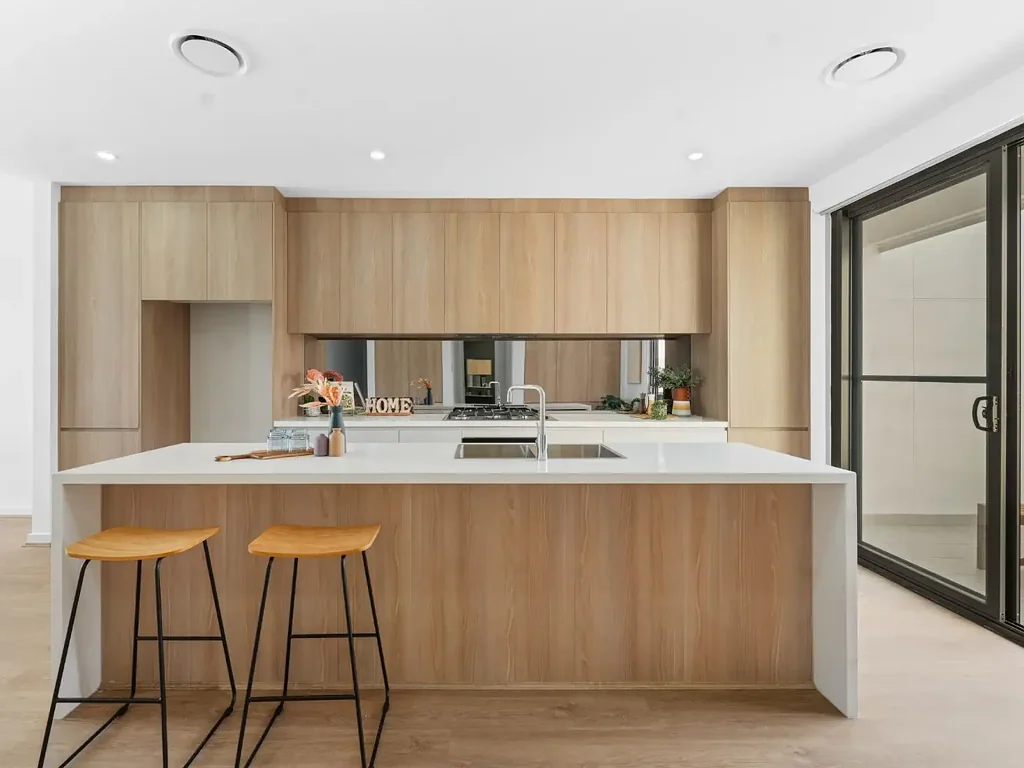 Box Hill 5房  Brand New Double-Story Townhouse in Box Hill– 5 Bed, 3Bath, 2 Garage – Move In!
