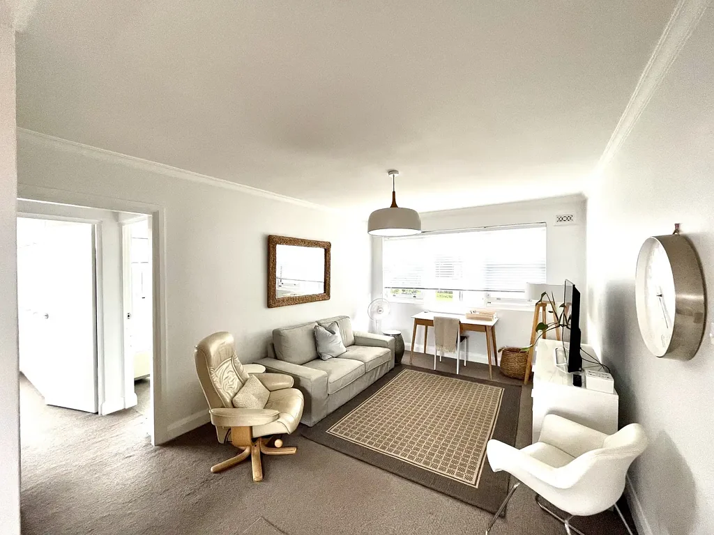 Two Bedroom Apartment with Parking & Ocean Views!