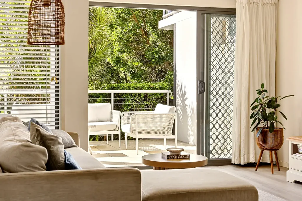 Parrearra 3ห้องนอน Spacious Coastal Living Across Two Levels