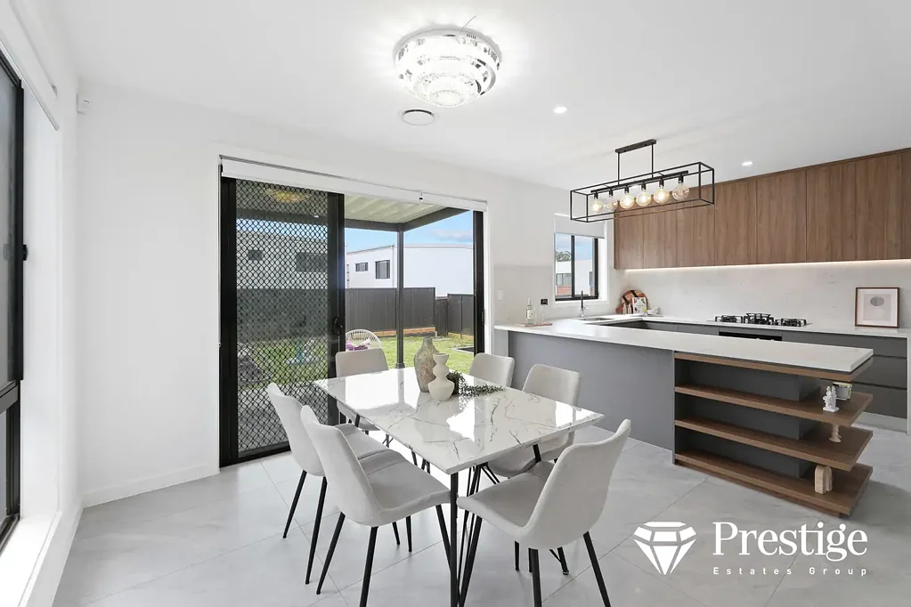 North Kellyville 5 Bedroom Brand New Family Haven in North Kellyville!