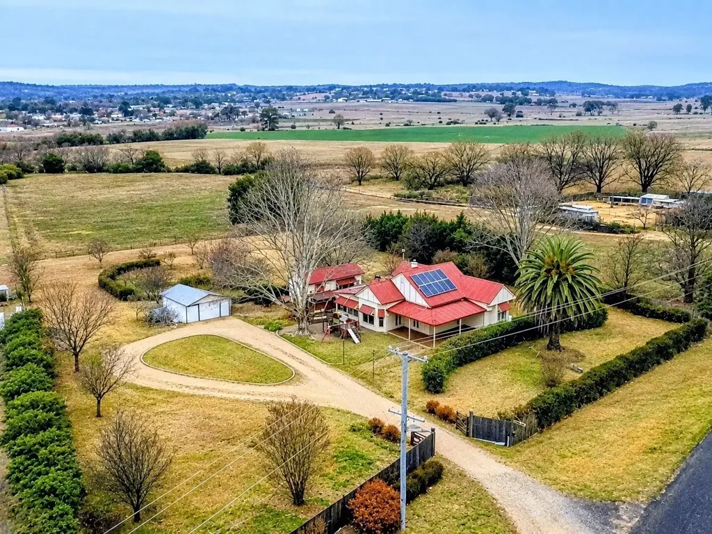 Inverell 4房  Grandeur Living on Acreage.