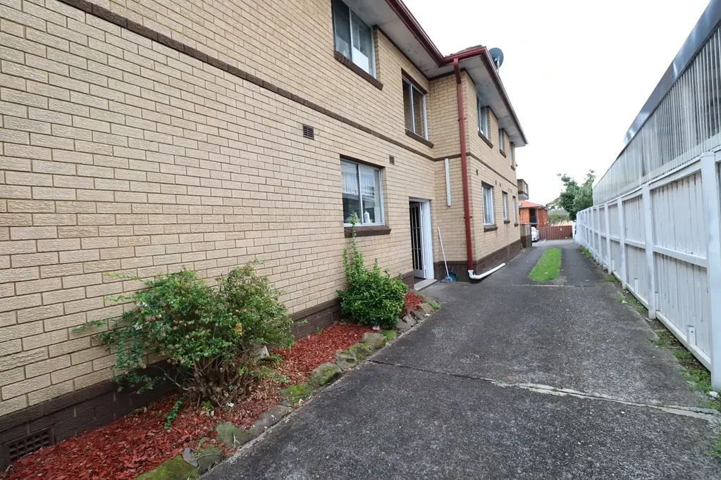 Beautifully Presented 2-Bedroom Home with Renovated Bathroom