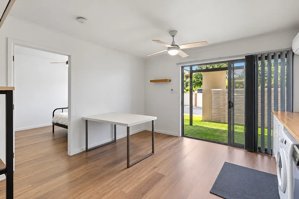 Biggera Waters 2房  A Relaxed Coastal Lifestyle, Moments from the Broadwater