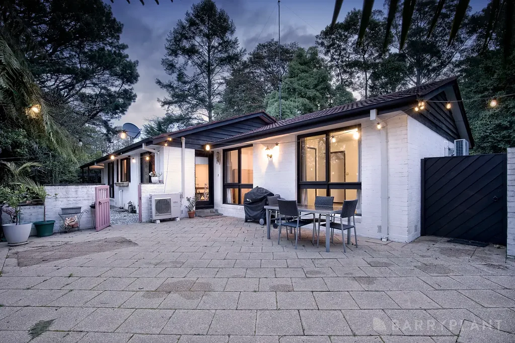 4 Sycamore Avenue, Emerald, VIC 3782