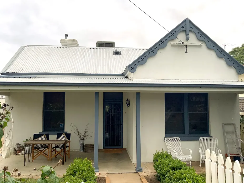 East Tamworth Charm