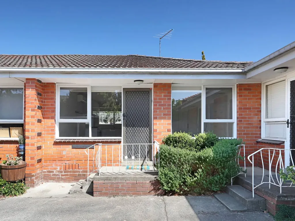 Fully Renovated Living in a Prime Lifestyle Location