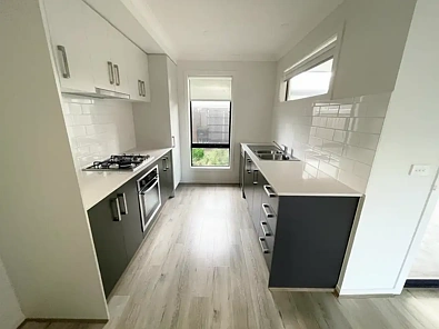 18 Jarli Walk, Deanside, VIC 3336, 3 Bedrooms, 2 Bathrooms, House