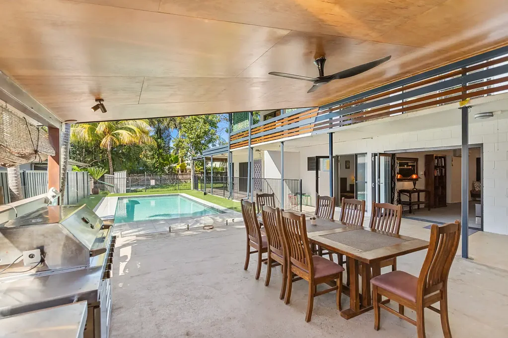 RENT IN PARADISE | Clifton Beach