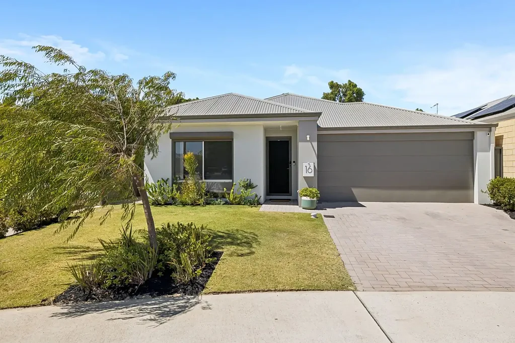 16 Paluma Grove, Yanchep, WA 6035