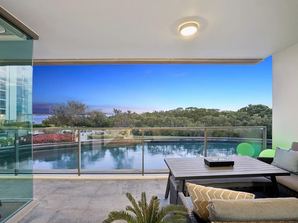 Paradise Point 2房  Stylish Private Oasis with Calming Views + Bonus 10M Marina Berth Included!