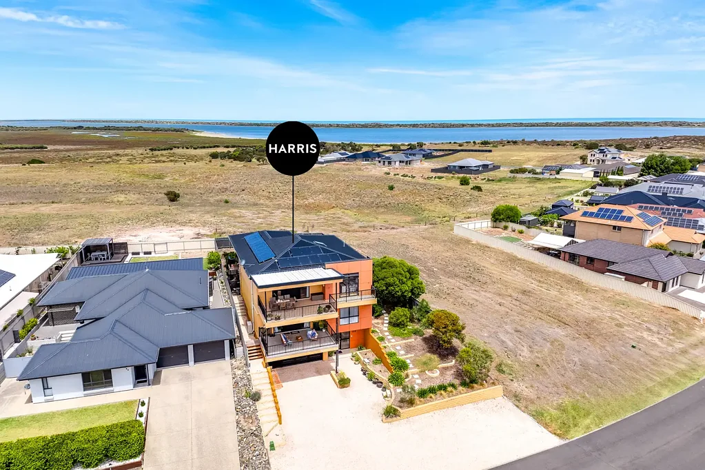 Hindmarsh Island 4બેડરૂમ Water views & twice the lifestyle for a myriad of ways to play