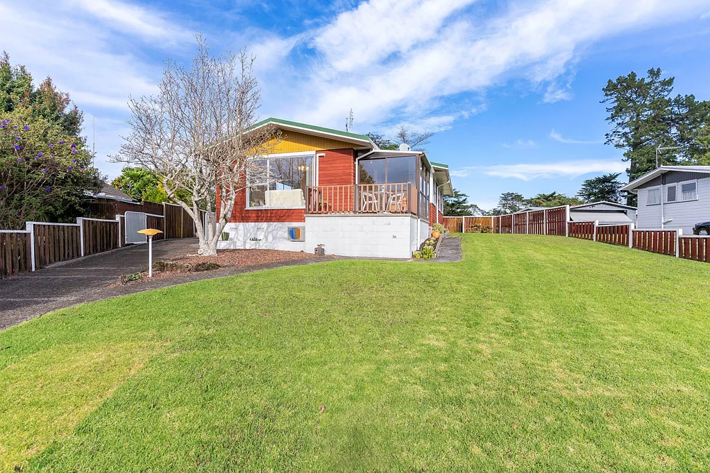 Pakuranga Heights 3chambre First Time on the Market – Deceased Estate