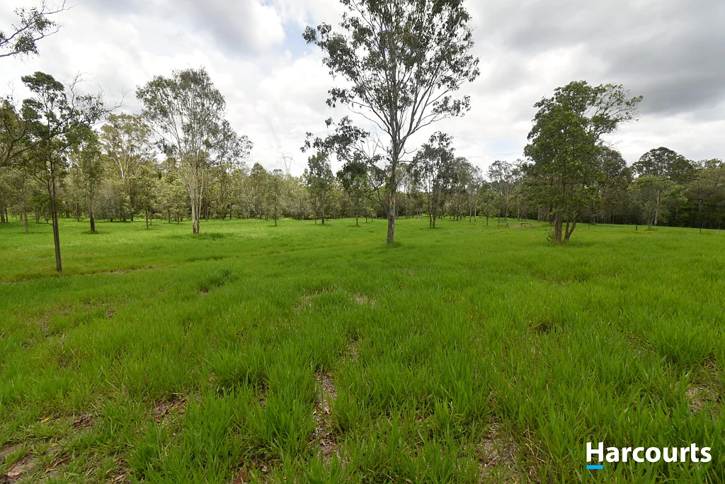 Dalysford 35 Acres of Rural Living!!