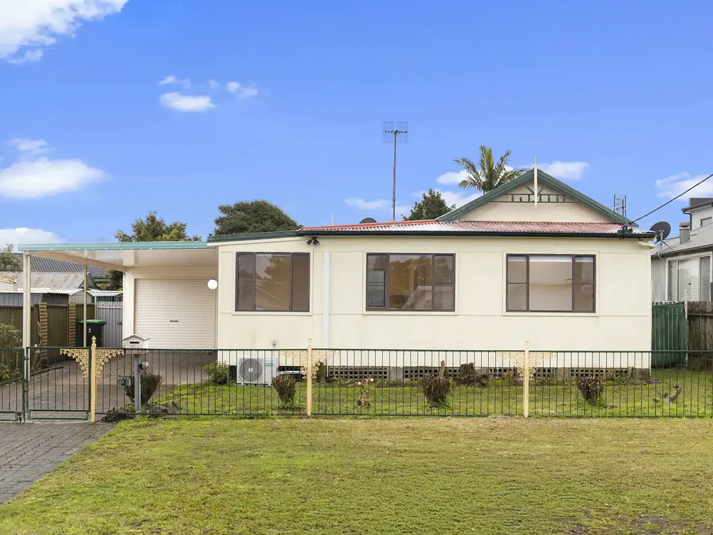 Charming Two Bedroom Cottage!