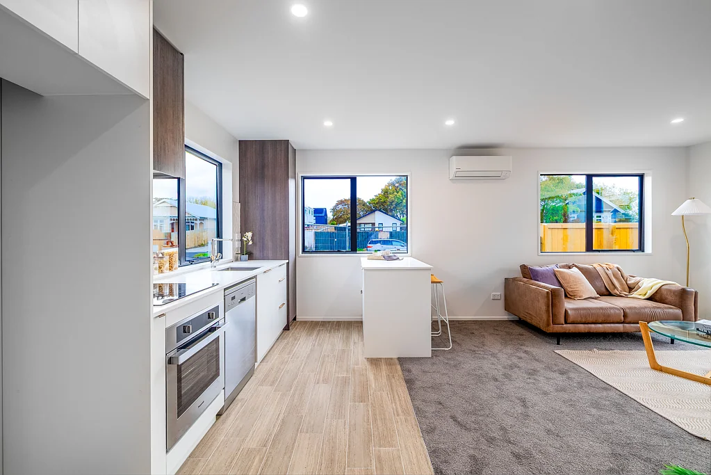 Phillipstown 3房  Brand-New 3 Beds 2 Bath with Garaging!