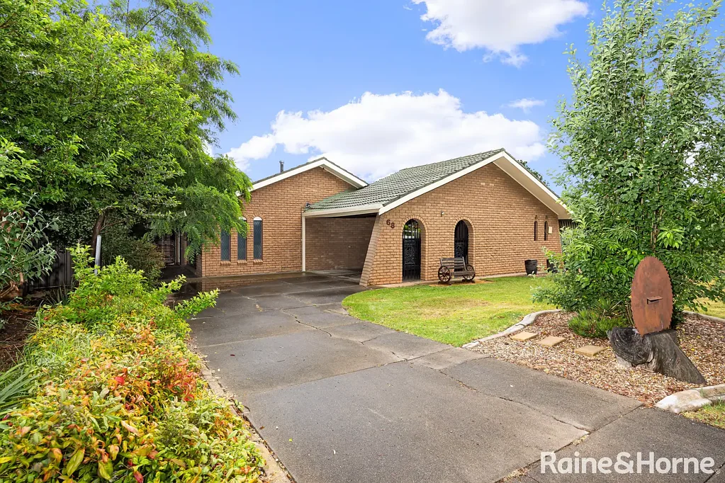 68 Jasmin Crescent, Lake Albert, NSW 2650