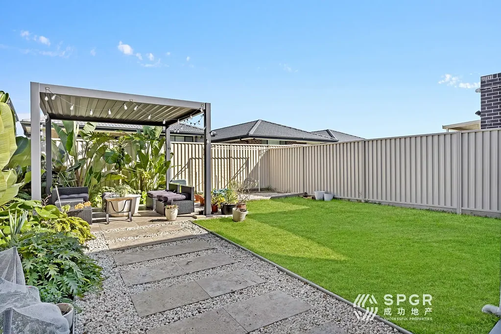 The Ponds 4બેડરૂમ Beautifully Maintained Family Home in a Sought-After The Ponds Location
