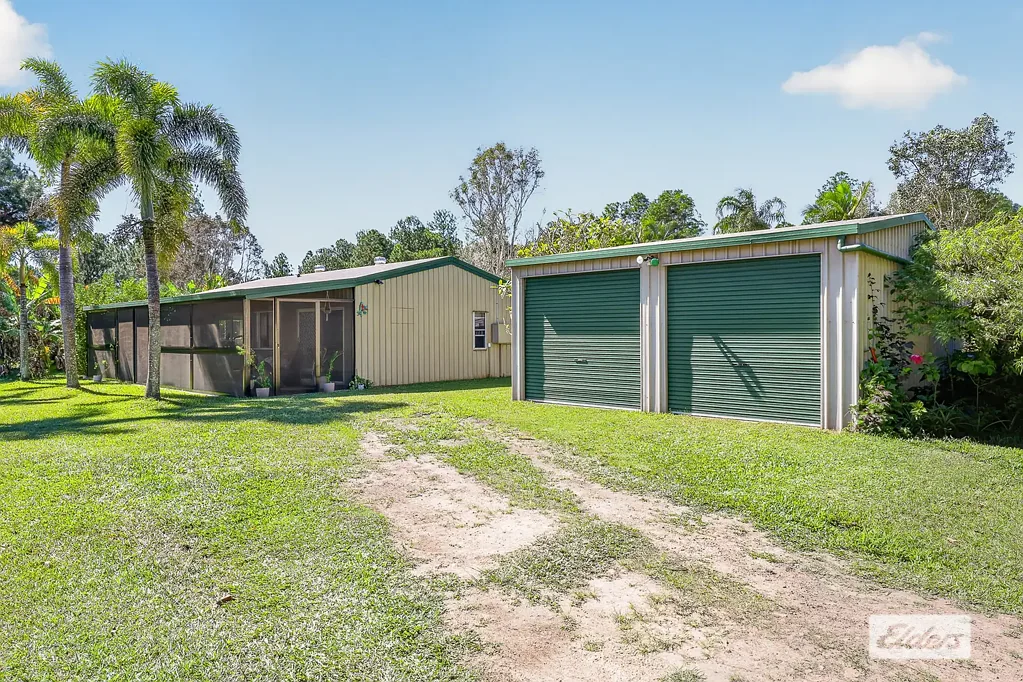 Byfield 3房  25 Acres of Peace, Privacy & Pure Byfield Magic!