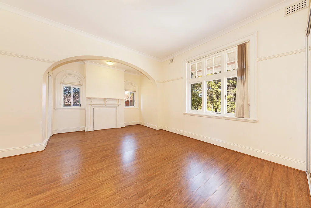 Spacious 3 Bedroom House Sized Apartment with Two Parking Spaces