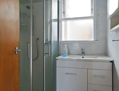 8 Grimshaw Place, Henderson, Waitakere City, 3 Bedrooms, 1 Bathrooms, House