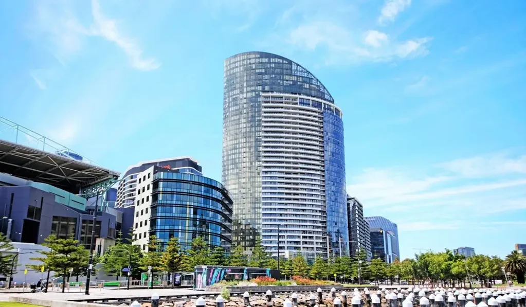 Stylish 1-Bedroom Apartment in the Heart of Docklands